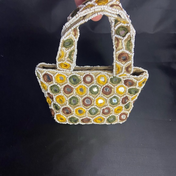 Moyna beaded microbag with mirror mosaic design - Picture 4 of 7